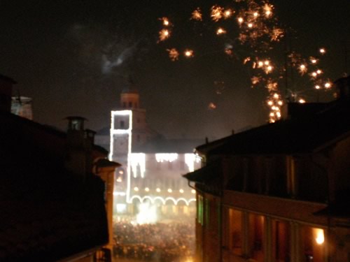 capodanno modena in piazza in centro storico foto